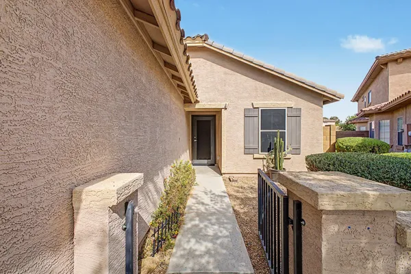 $1,695 | 17447 North Marina Avenue, Maricopa, AZ 85139