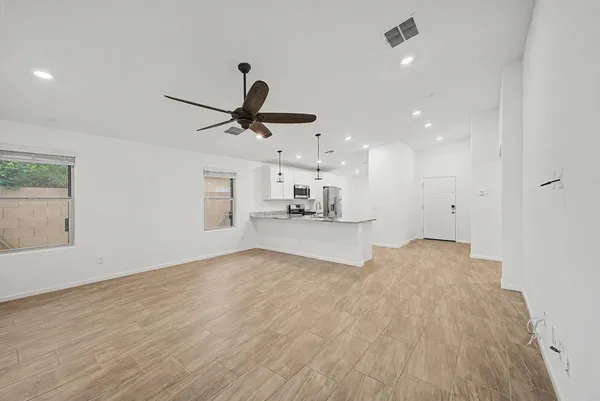 $1,695 | 17447 North Marina Avenue, Maricopa, AZ 85139