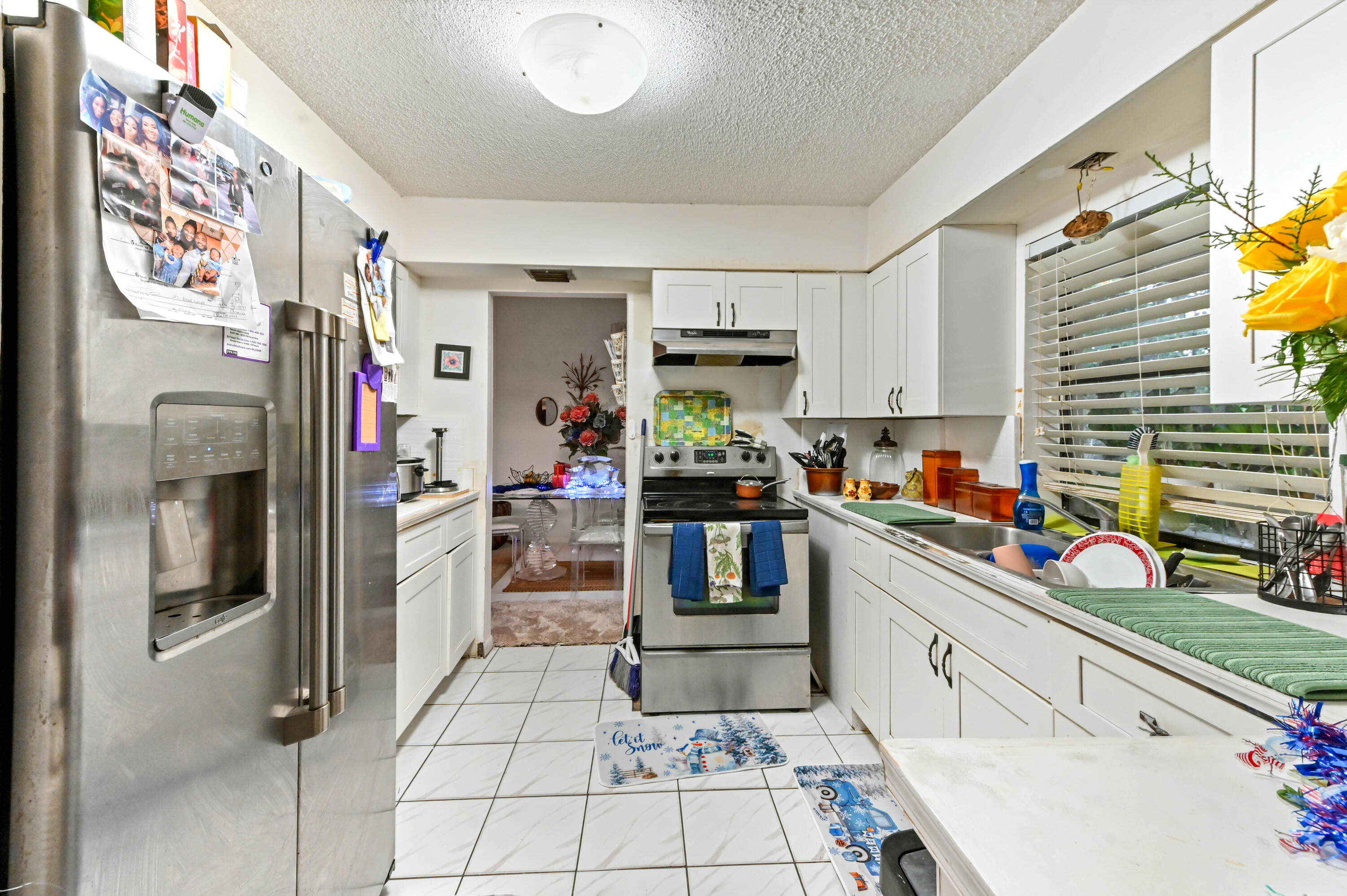 2531 Doral Way Riviera Beach, FL 33407 - Photo 10 of 27 17 kitchen 01