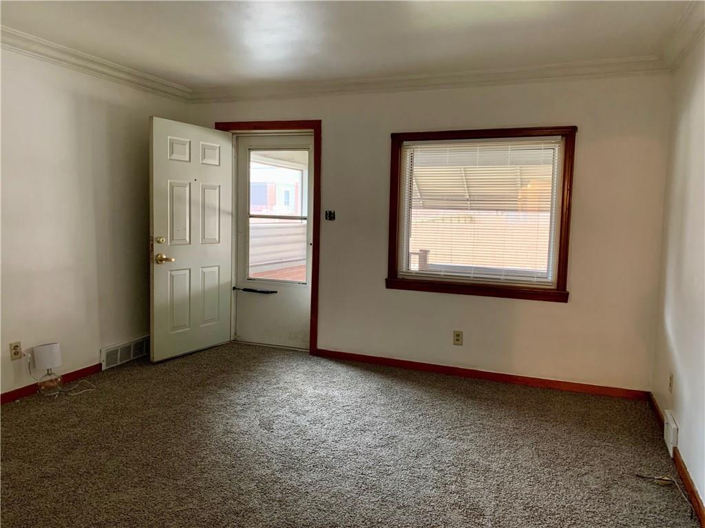 246-248 Bailies Run Road Creighton, PA 15030 - Photo 5 of 25 SPACIOUS 13X13 LIVING ROOM WITH NEW CARPET AND PAINT! UNIT 246