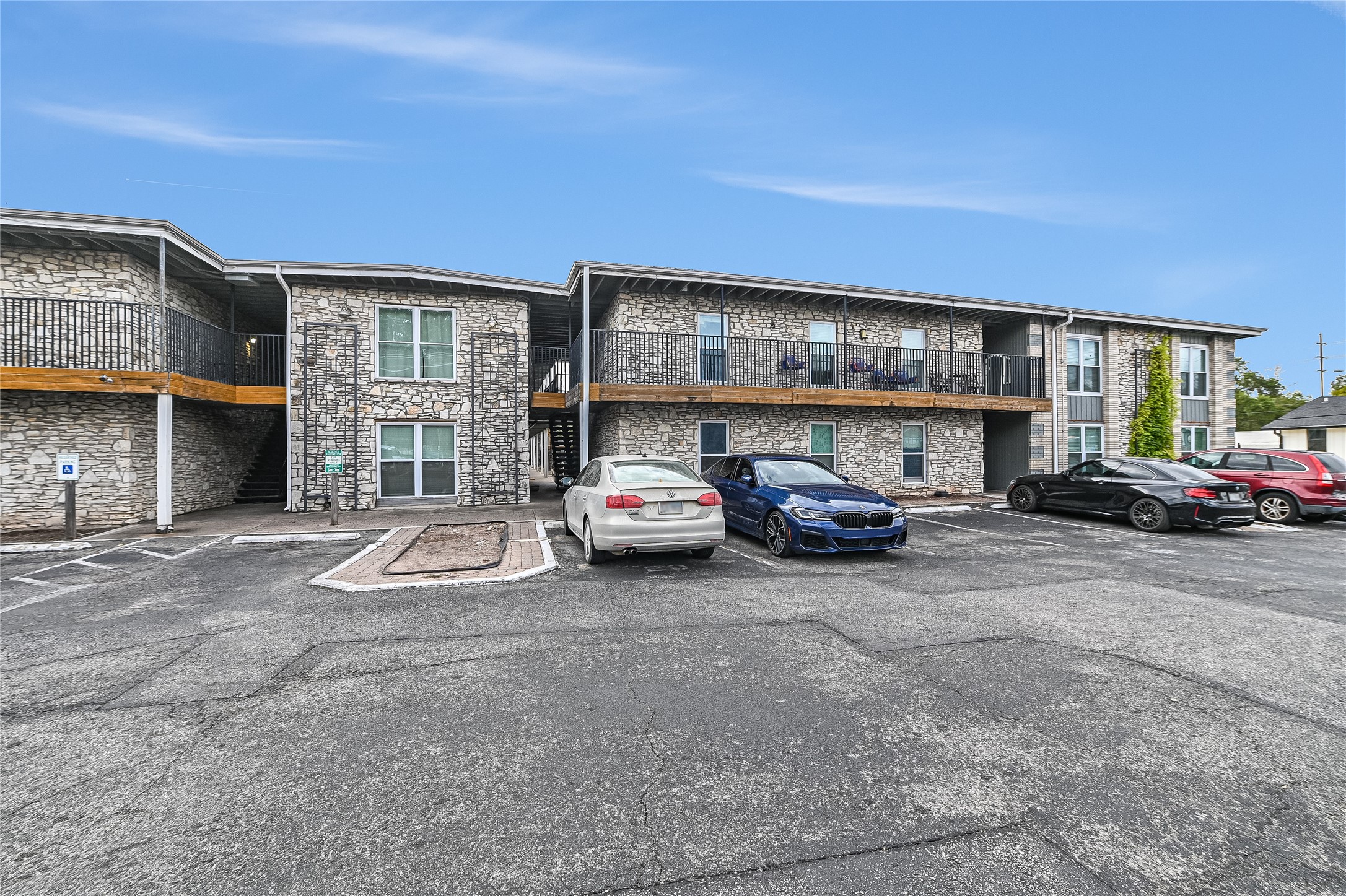 2401 Manor Road, Unit 131 Austin, TX 78722 - Photo 4 of 20