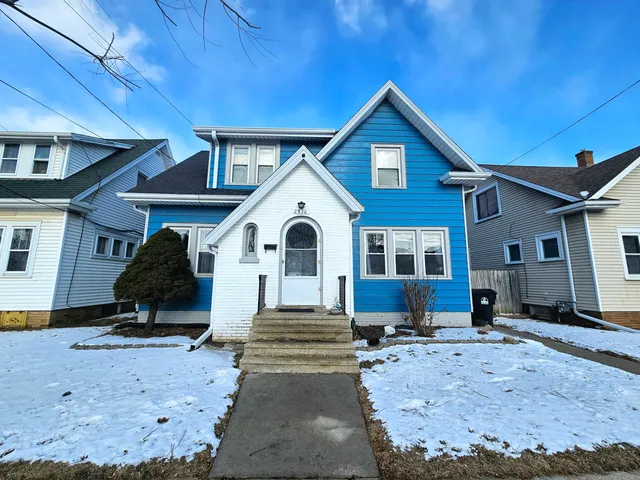 $259,900 | 2820 21st Street, Racine, WI 53403