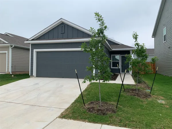 $1,645 | 414 Bullhead Road, Bastrop, TX 78602