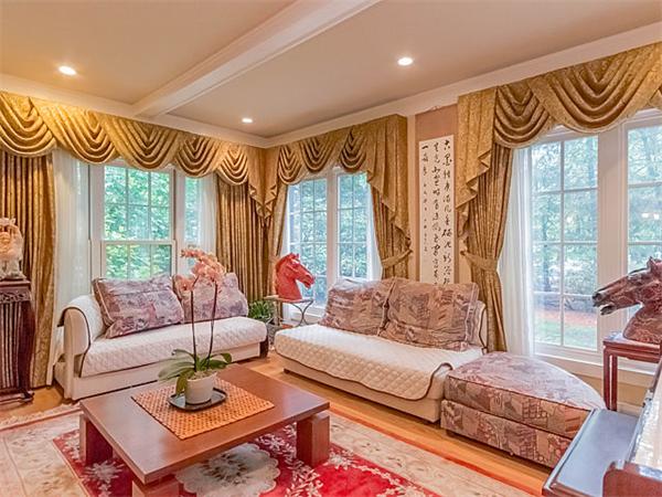 5 Byfield Road Newton, MA 02468 - Photo 7 of 30