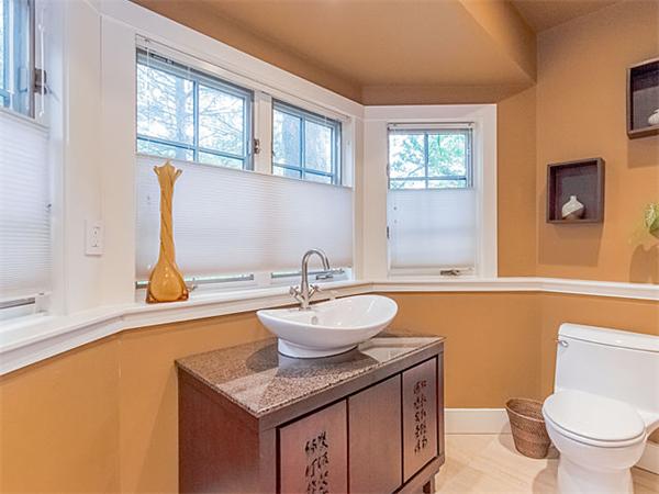 5 Byfield Road Newton, MA 02468 - Photo 8 of 30