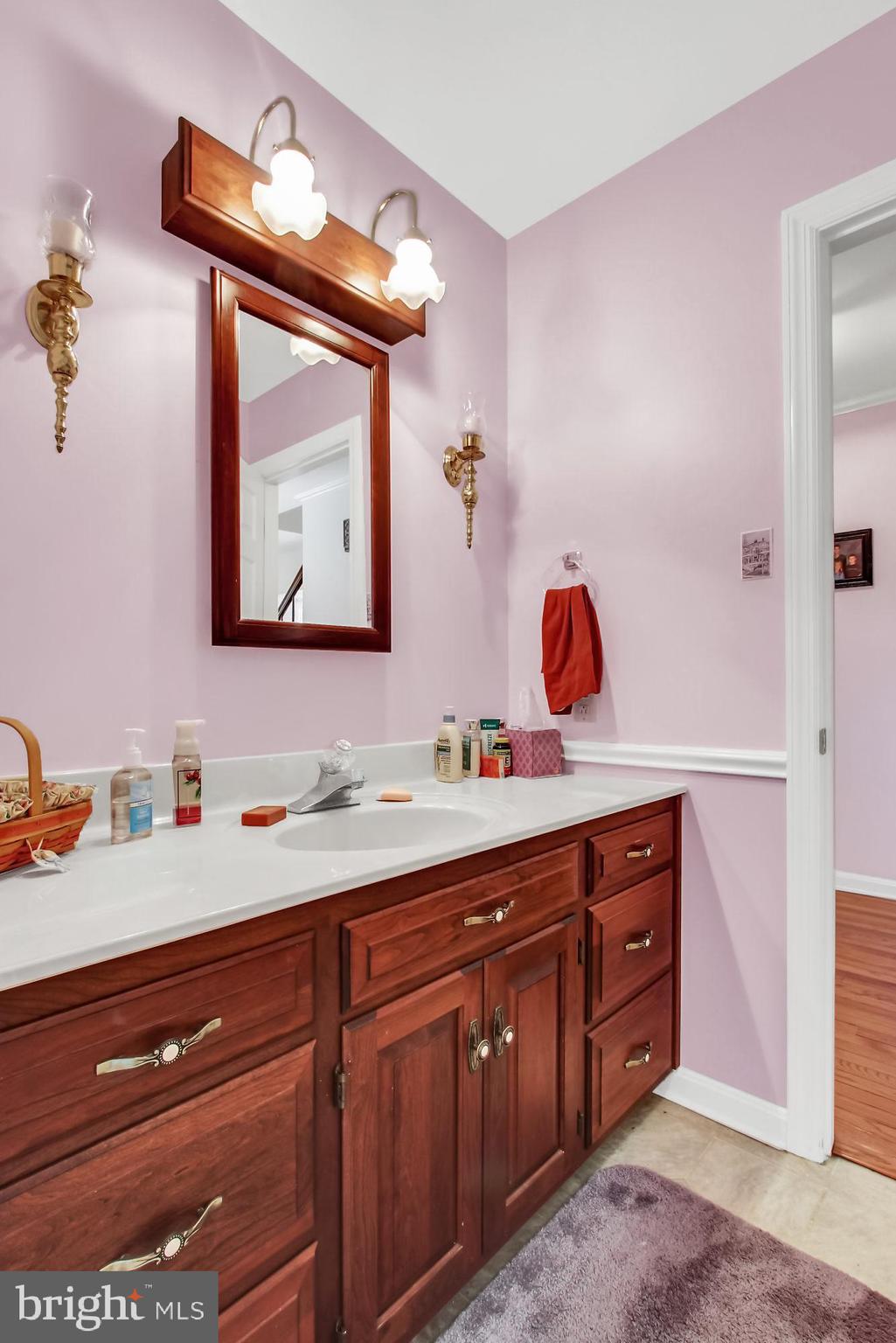 22364 Durberry Road Smithsburg, MD 21783 - Photo 16 of 37 Bathroom