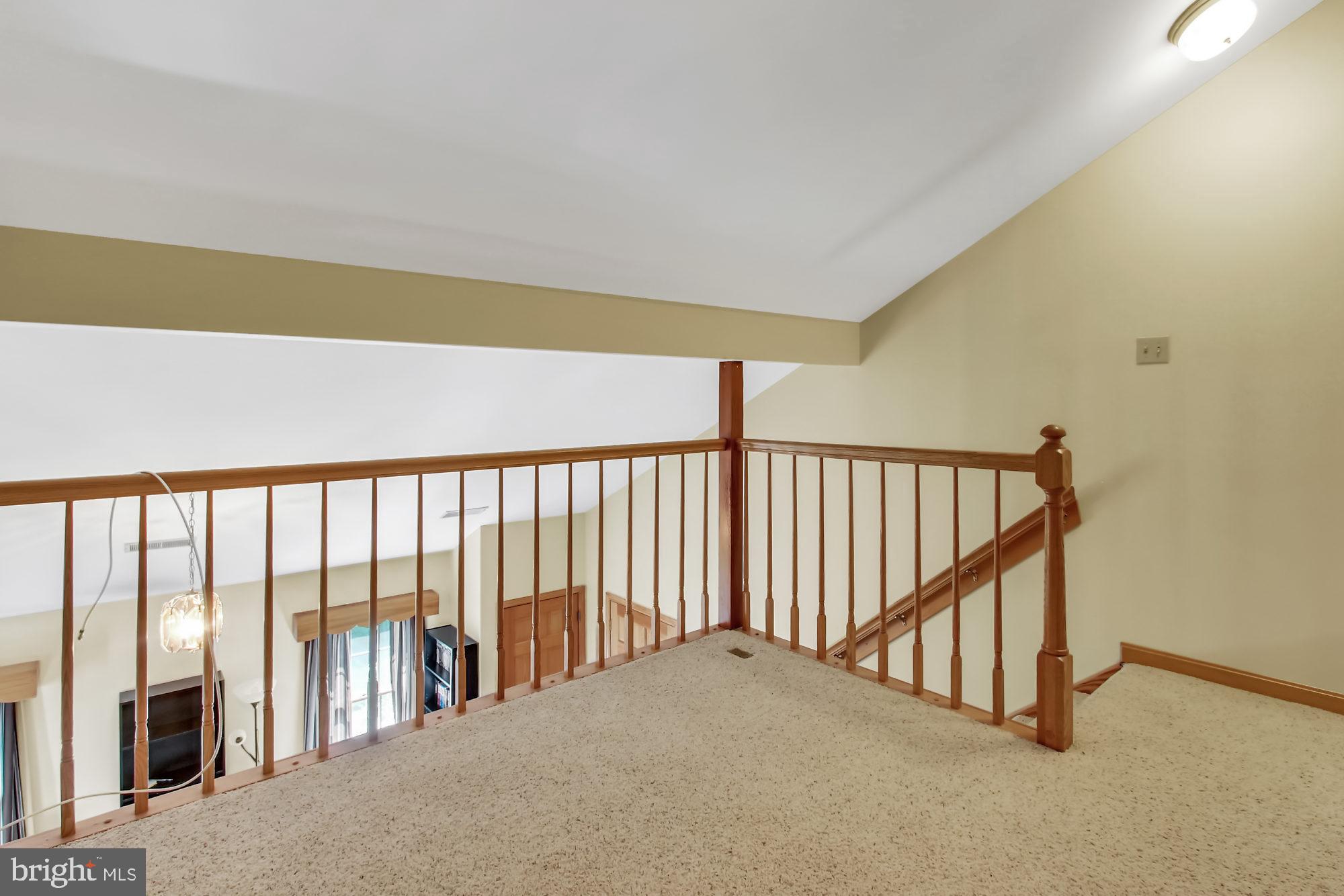 22364 Durberry Road Smithsburg, MD 21783 - Photo 29 of 37 In-law suite sitting area