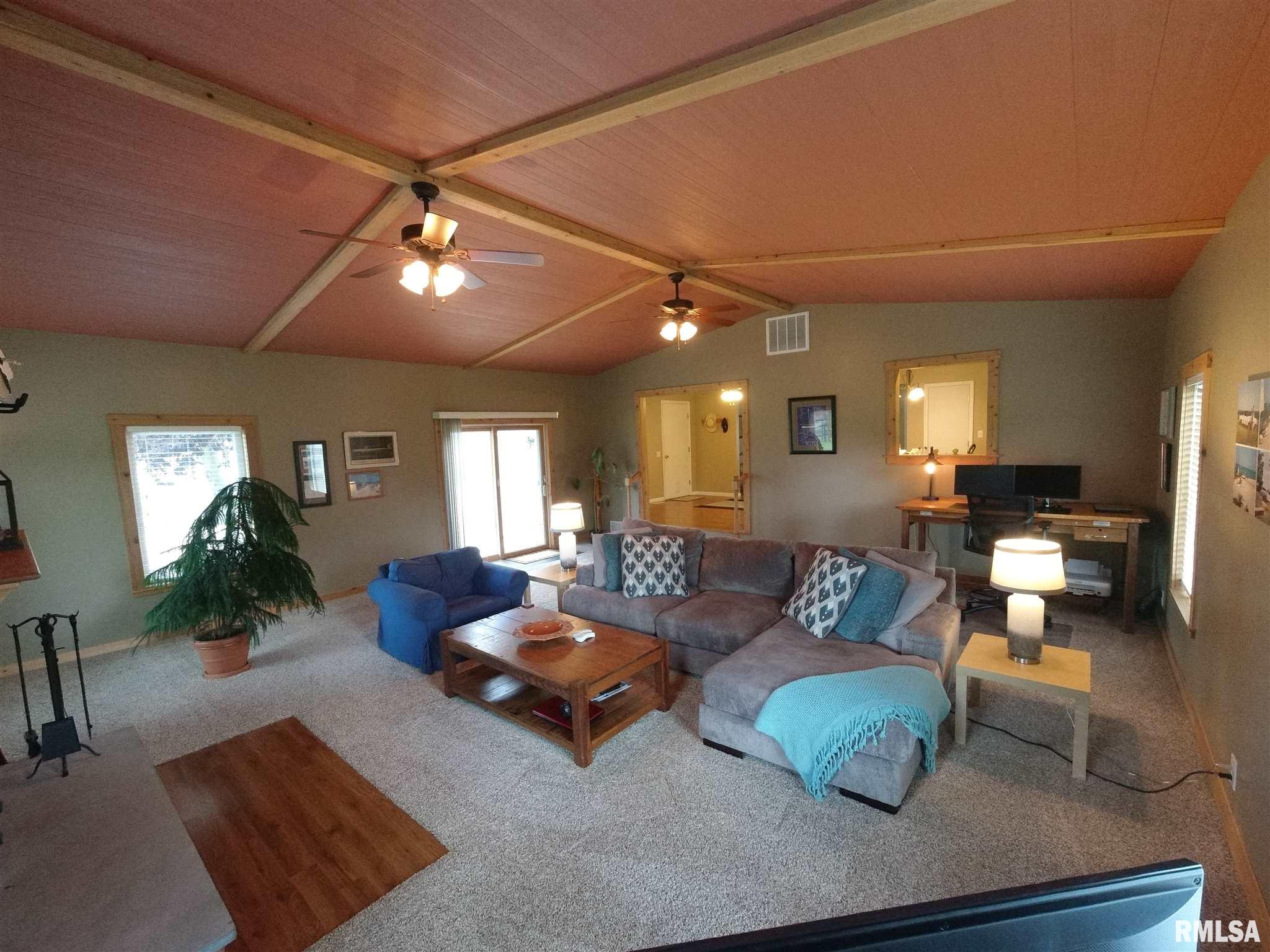 3226 Bernard Road Walnut Hill, IL 62893 - Photo 5 of 42