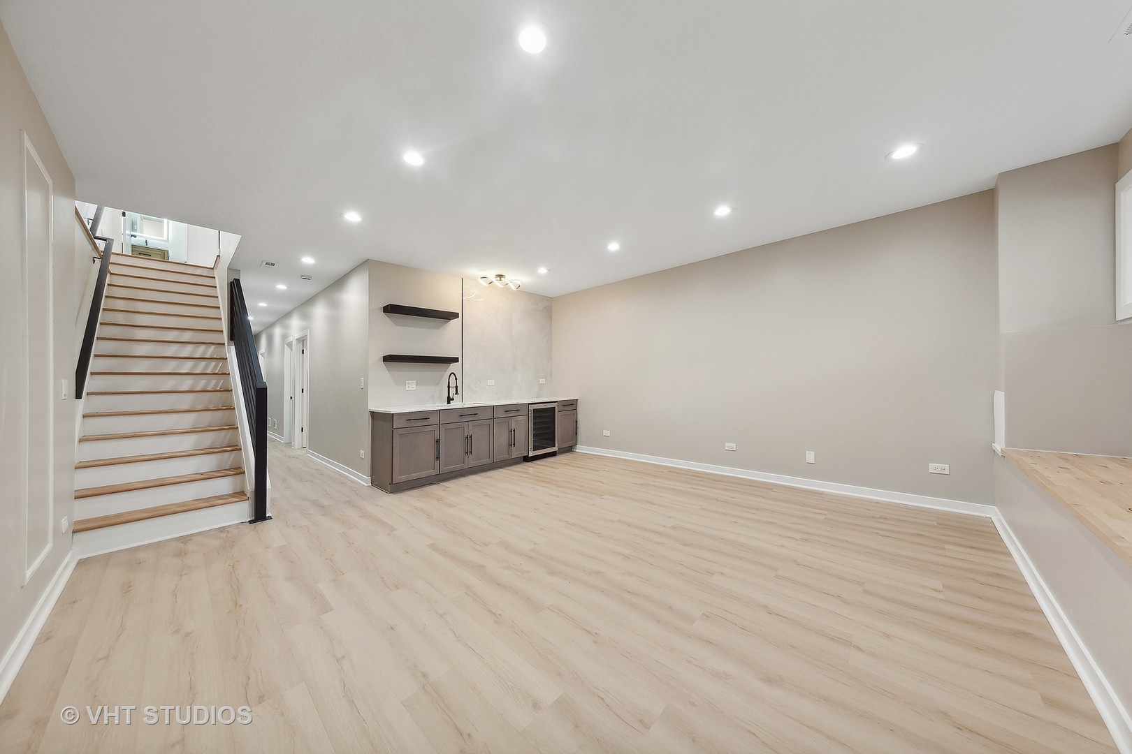 1223 North Harding Avenue Chicago, IL 60651 - Photo 28 of 38