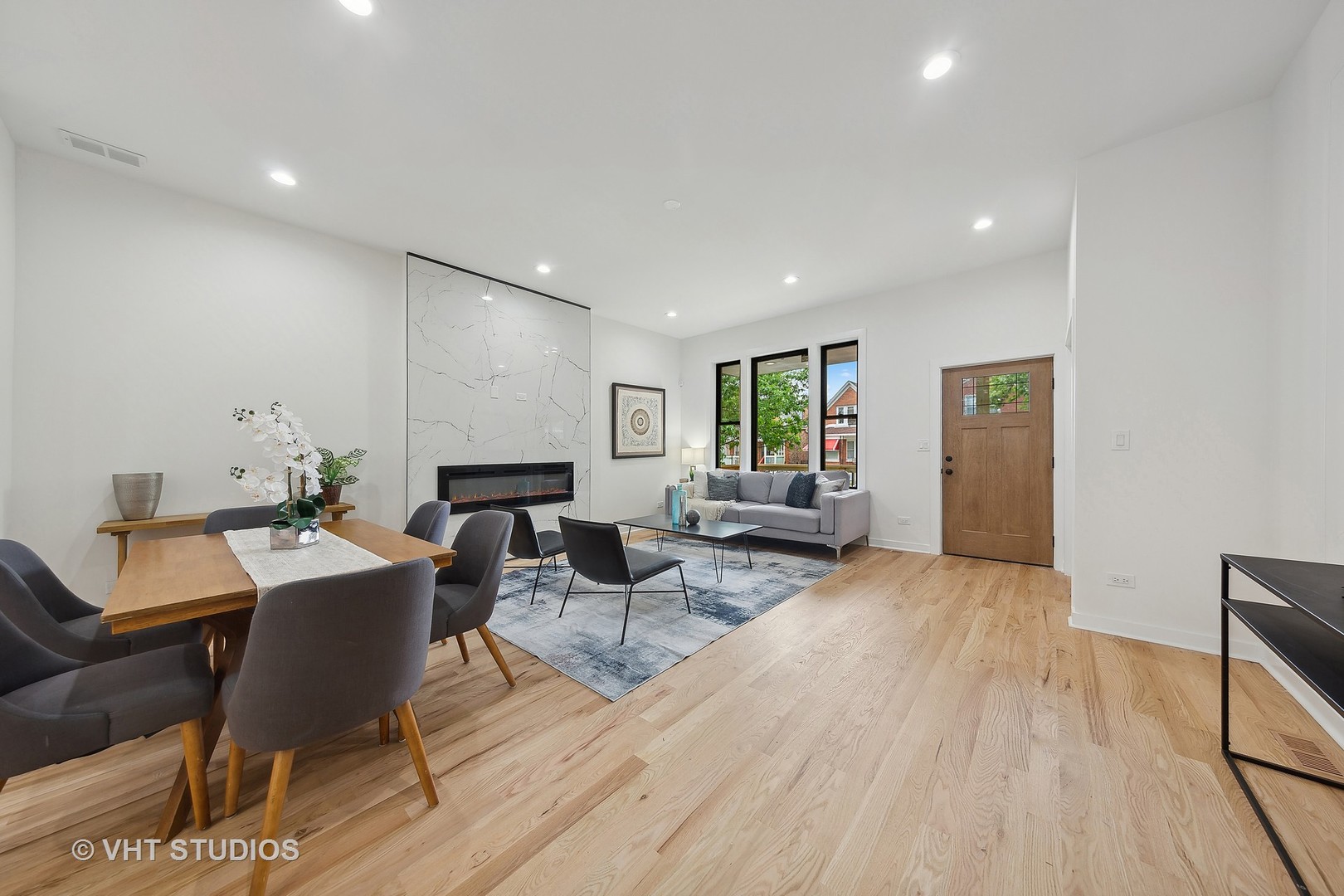 1223 North Harding Avenue Chicago, IL 60651 - Photo 3 of 38