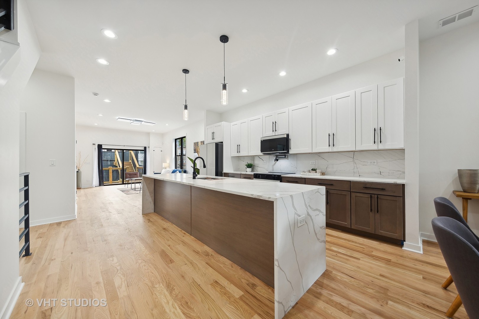 1223 North Harding Avenue Chicago, IL 60651 - Photo 5 of 38