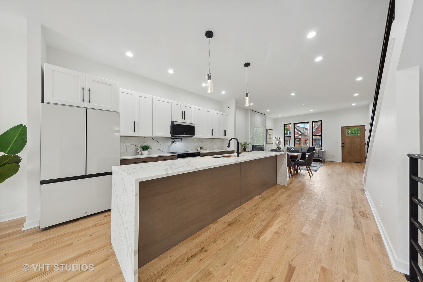 1223 North Harding Avenue Chicago, IL 60651 - Photo 7 of 38