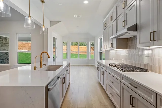 $779,766 | 7608 Montage Drive, Austin, TX 78738