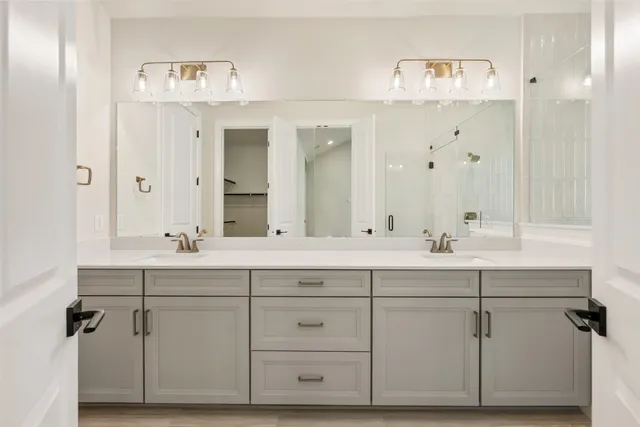 $779,766 | 7608 Montage Drive, Austin, TX 78738