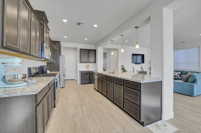 $835,000 | 871 Cordoba Way, Hollister, CA 95023