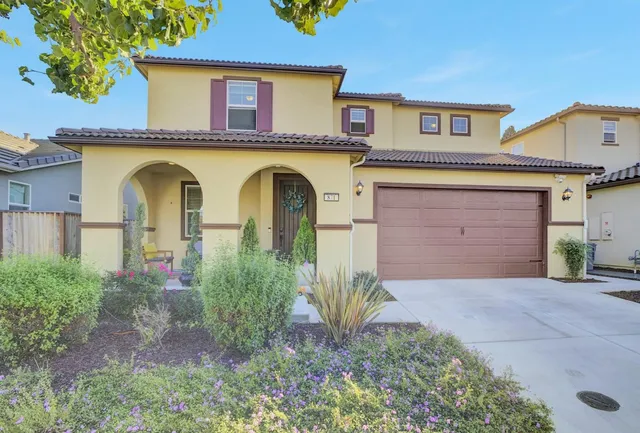 $835,000 | 871 Cordoba Way, Hollister, CA 95023