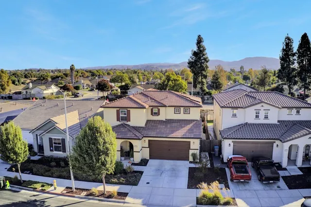 $835,000 | 871 Cordoba Way, Hollister, CA 95023