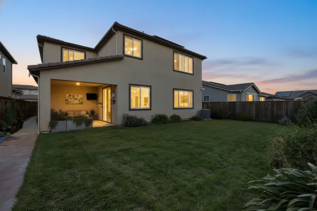 $835,000 | 871 Cordoba Way, Hollister, CA 95023