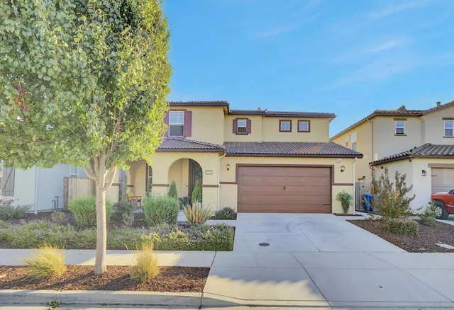 $835,000 | 871 Cordoba Way, Hollister, CA 95023