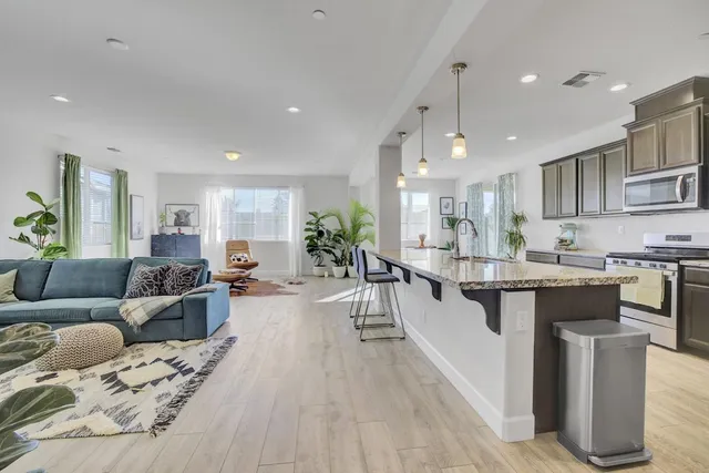 $835,000 | 871 Cordoba Way, Hollister, CA 95023