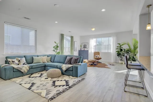 $835,000 | 871 Cordoba Way, Hollister, CA 95023