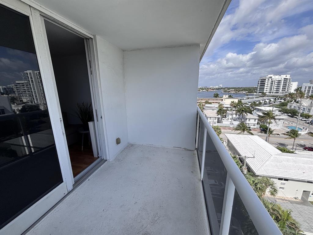 336 North Birch Road, Unit 8D Fort Lauderdale, FL 33304 - Photo 10 of 23 a view of city from balcony