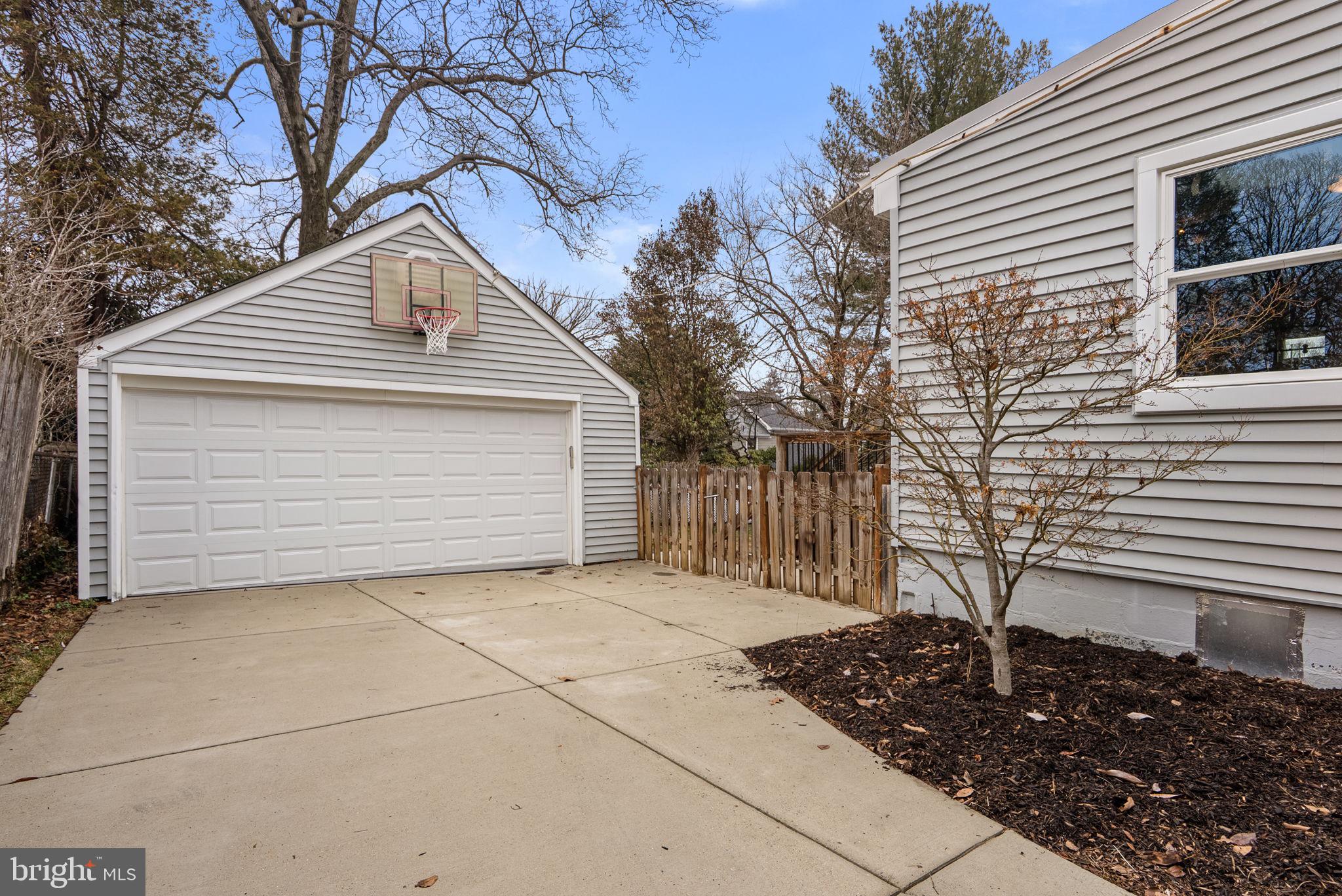 309 Waterford Road Silver Spring, MD 20901 - Photo 43 of 48