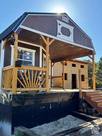 46205 Little Elk Road Fruitland, UT 84027 - Photo 2 of 24 View of front facade featuring a porch