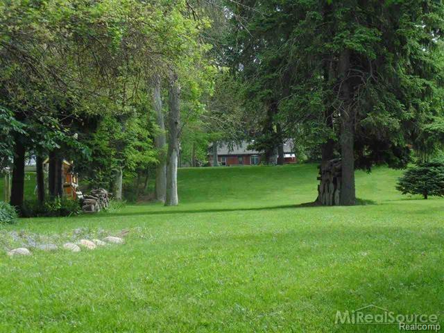 84 Riverside Drive Mount Clemens, MI 48043 - Photo 29 of 30 29.jpg