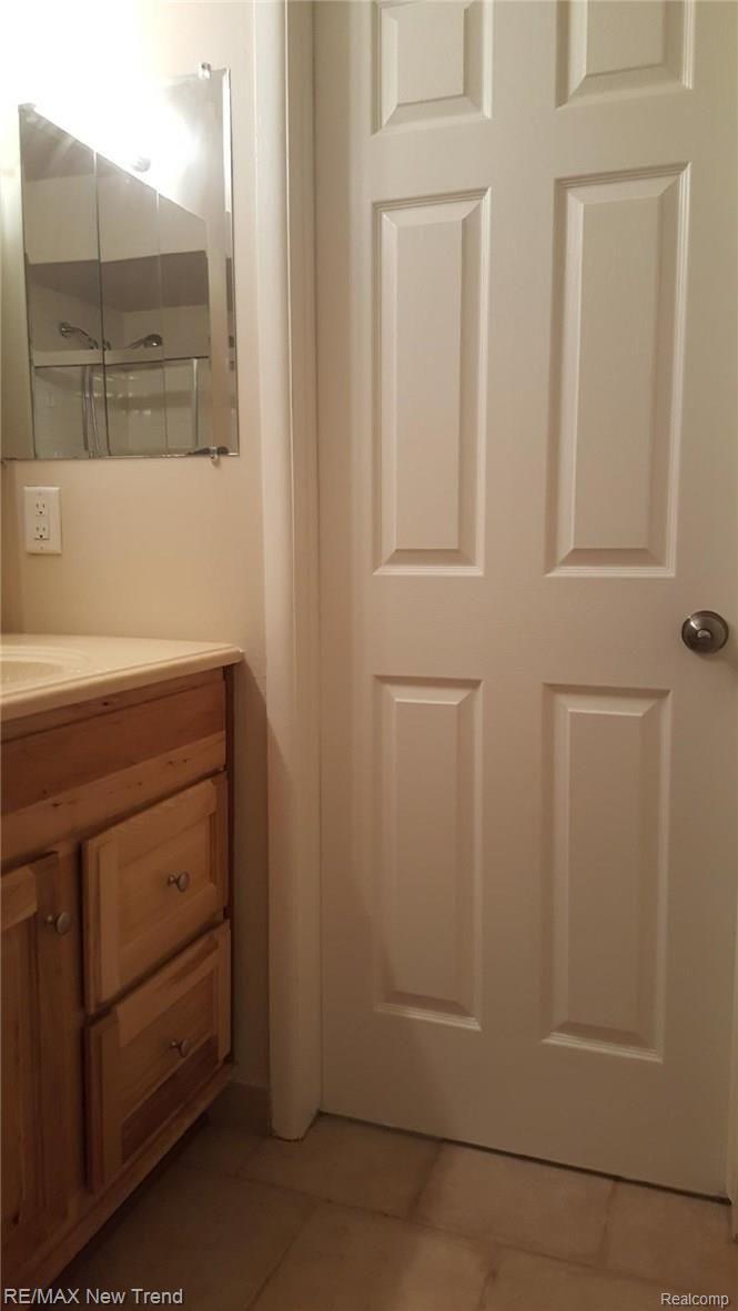 4925 East 10 Mile Road, Unit 6 Warren, MI 48091 - Photo 16 of 24 IMG_2078.JPG