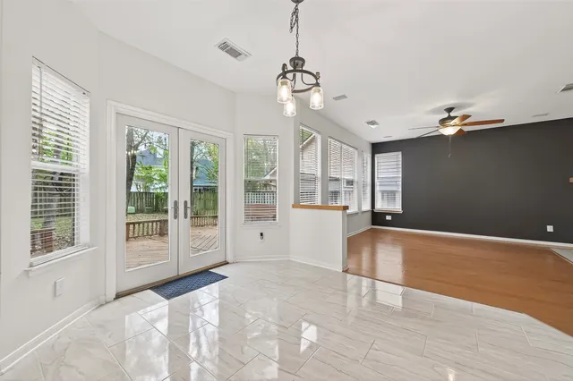 $449,500 | 171 West Sundance Circle, The Woodlands, TX 77382