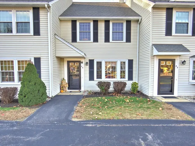 $385,000 | 728 Auburn Street, Unit F6, Whitman, MA 02382