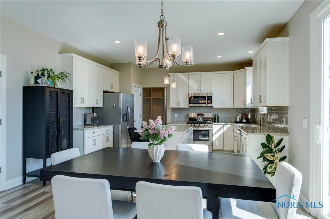 1007 Stoneleigh Road Perrysburg, OH 43551 - Photo 14 of 43 Gallery Image 14