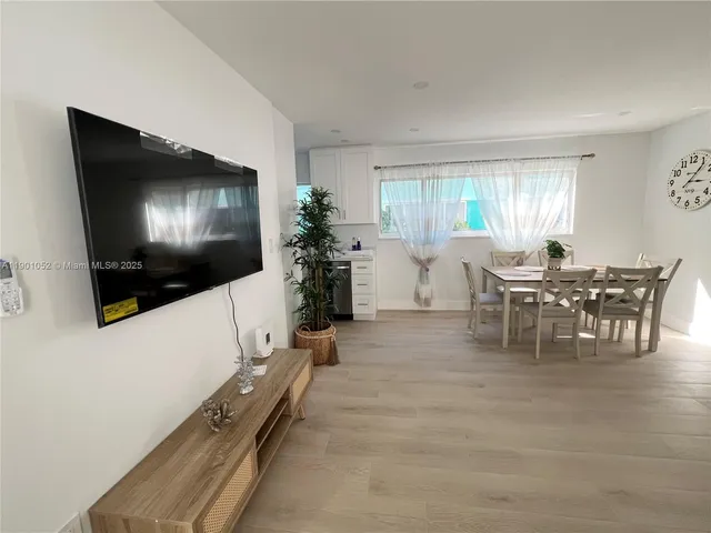 $1,899,000 | 312 Elm Street, Hollywood, FL 33019