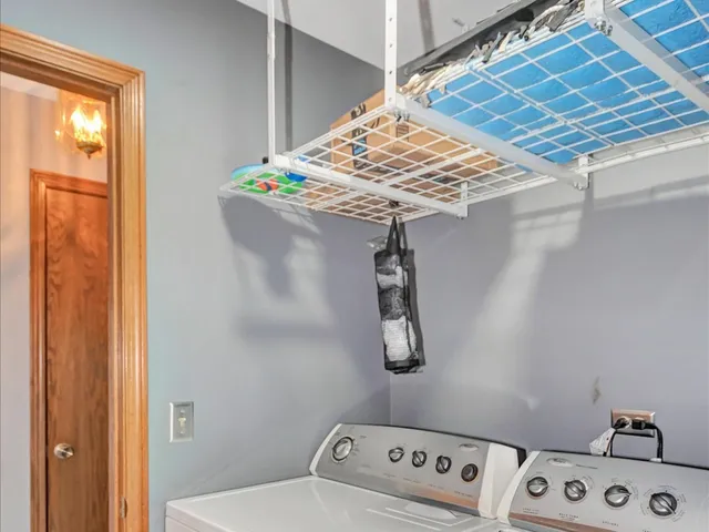 $425,000 | 618 Mendota Lane, Romeoville, IL 60446