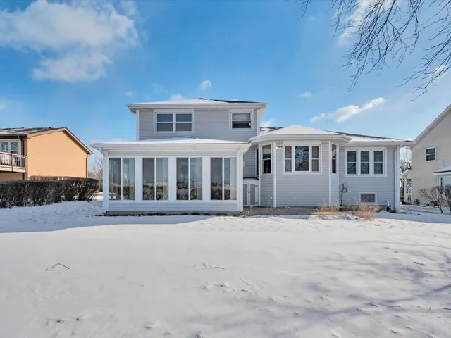 $425,000 | 618 Mendota Lane, Romeoville, IL 60446