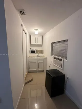 $650,000 | 1572 Northeast 149th Street, Miami, FL 33161