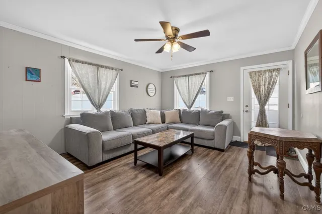 $194,900 | 1101 Sidney Street, Camillus, NY 13219