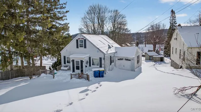 $194,900 | 1101 Sidney Street, Camillus, NY 13219