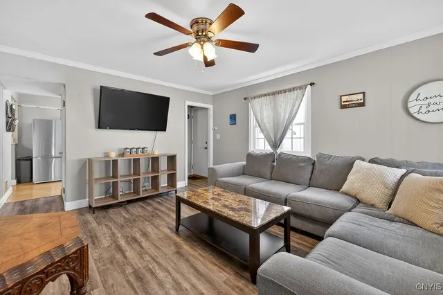 $194,900 | 1101 Sidney Street, Camillus, NY 13219