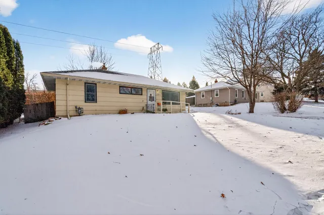 $349,900 | 1790 Oakcrest Avenue, Roseville, MN 55113