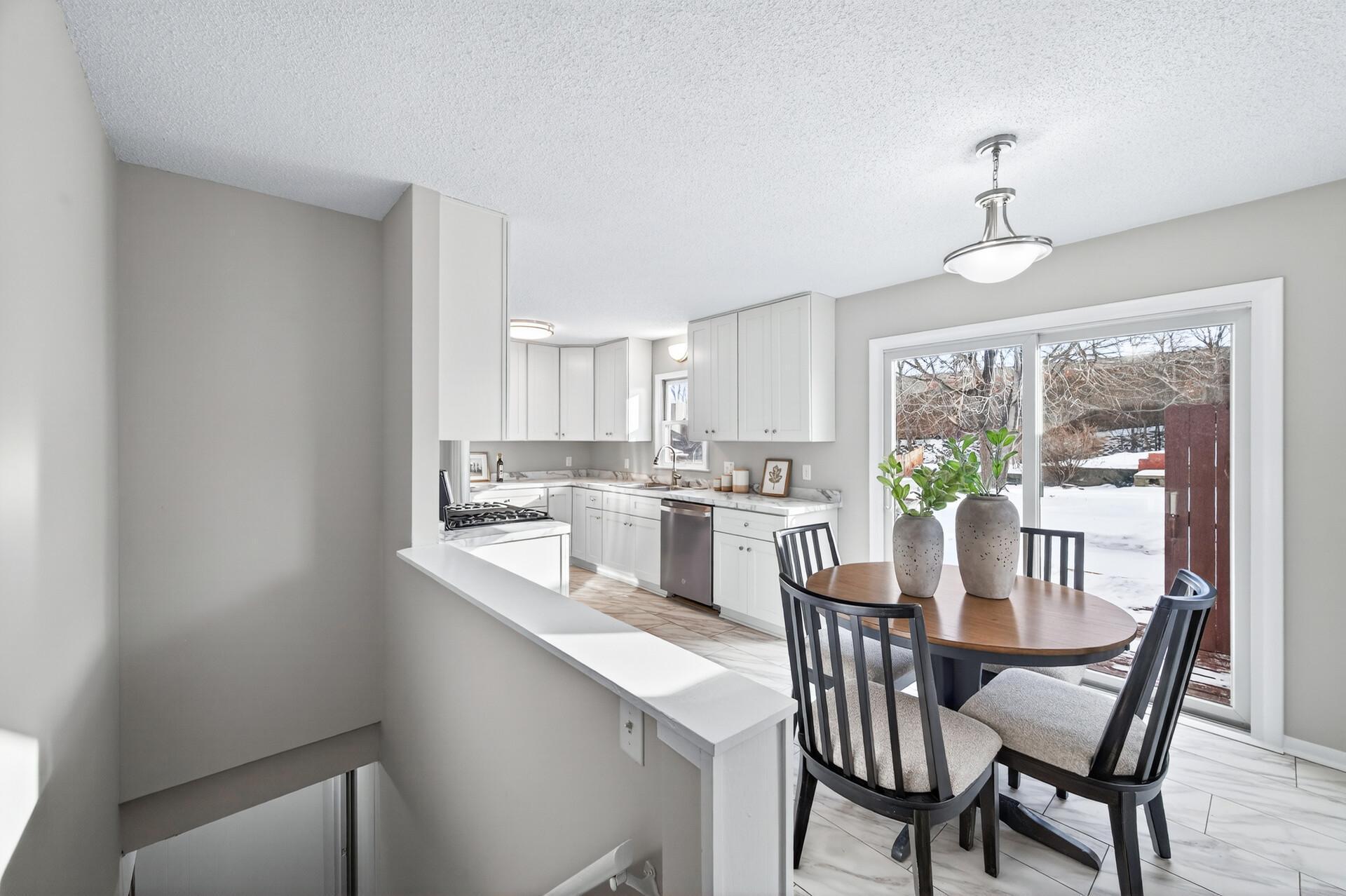 1790 Oakcrest Avenue Roseville, MN 55113 - Photo 17 of 51