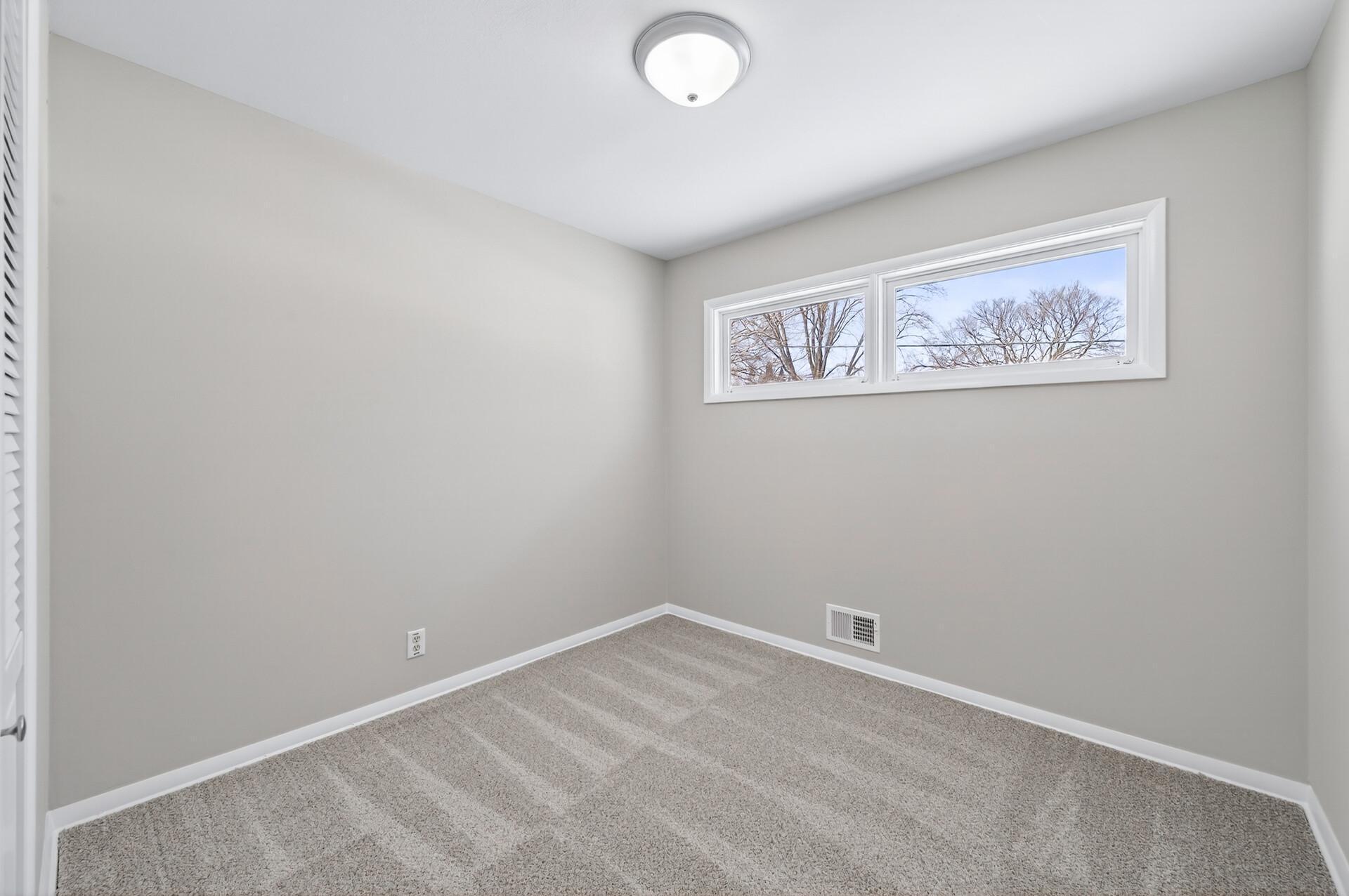 1790 Oakcrest Avenue Roseville, MN 55113 - Photo 21 of 51