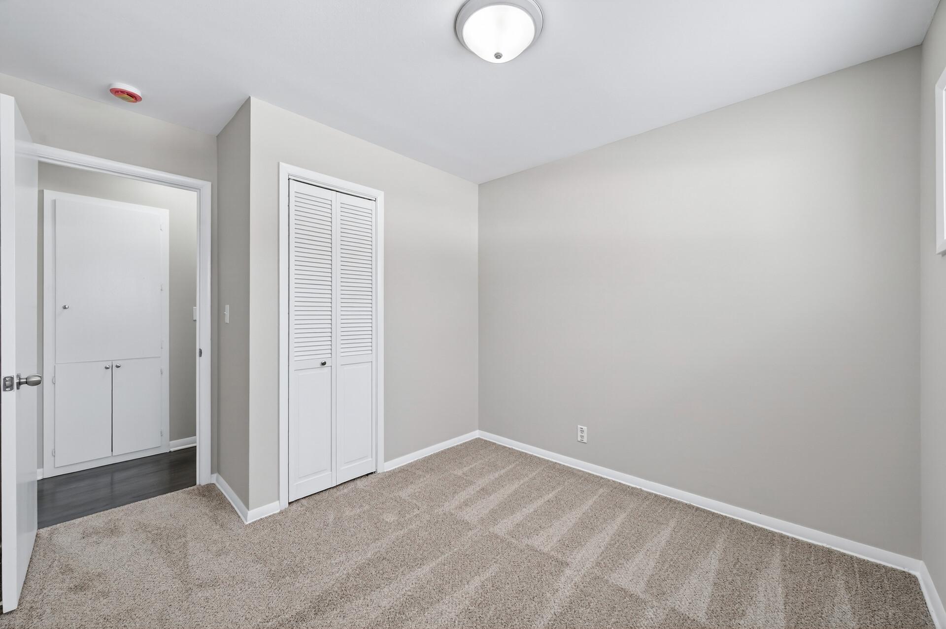 1790 Oakcrest Avenue Roseville, MN 55113 - Photo 22 of 51