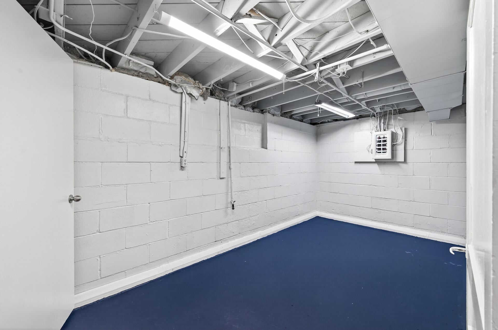 1790 Oakcrest Avenue Roseville, MN 55113 - Photo 31 of 51