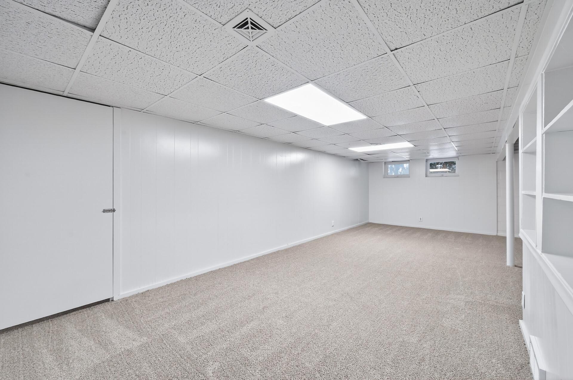 1790 Oakcrest Avenue Roseville, MN 55113 - Photo 36 of 51