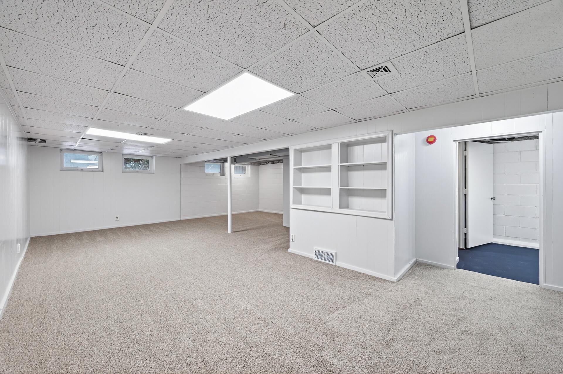 1790 Oakcrest Avenue Roseville, MN 55113 - Photo 37 of 51