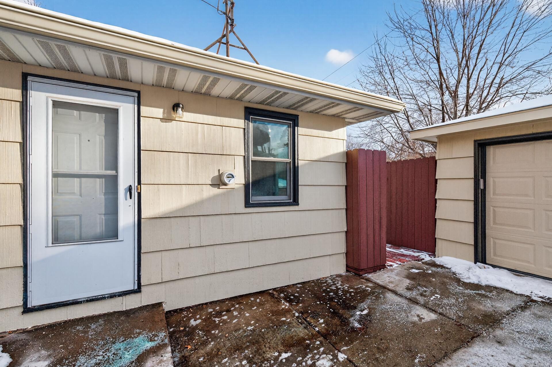 1790 Oakcrest Avenue Roseville, MN 55113 - Photo 45 of 51