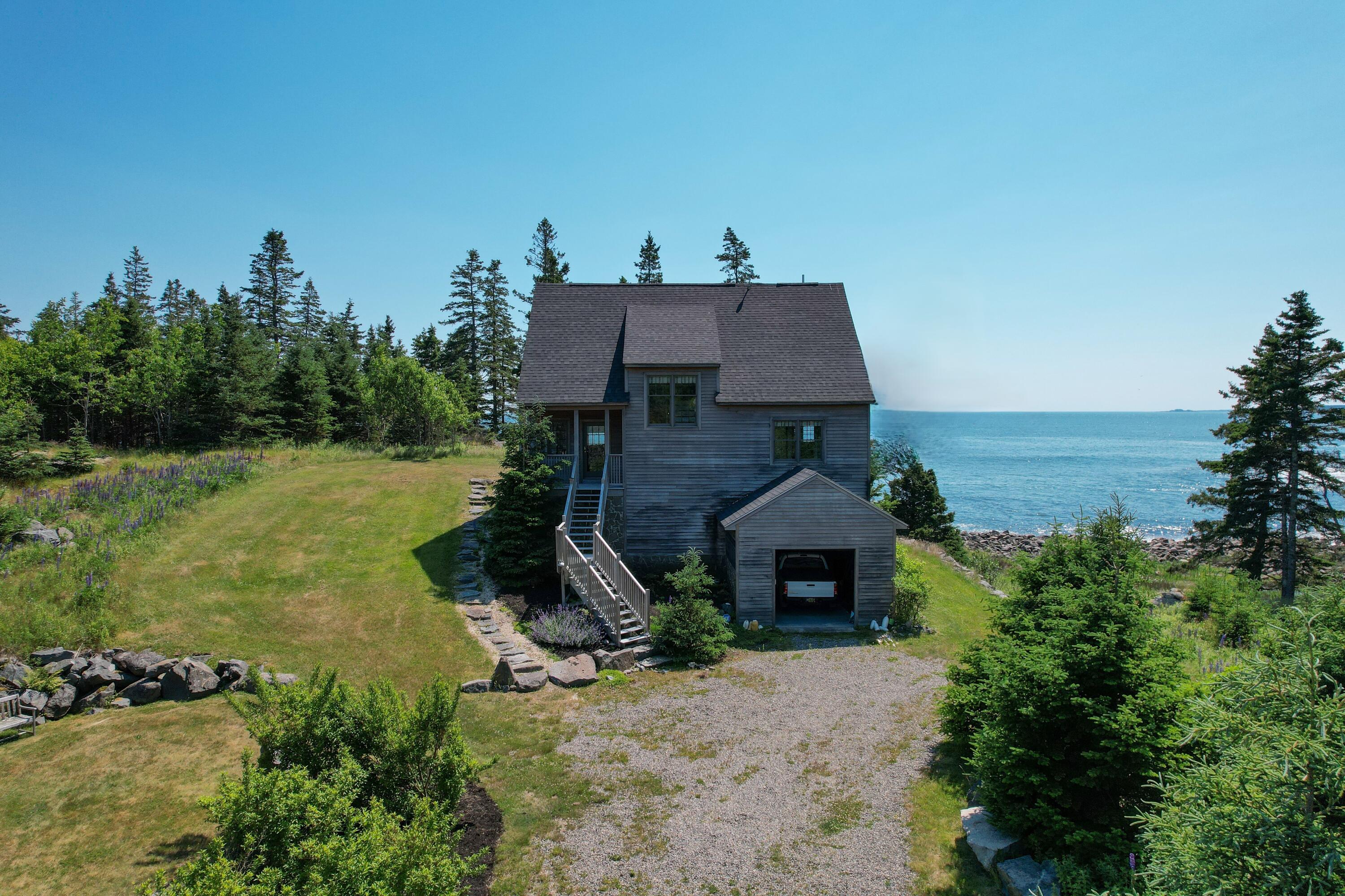 88 Cape Circle, Addison