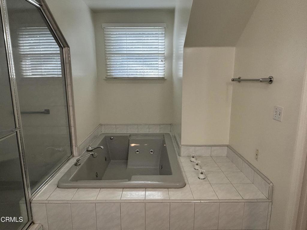 1385 Wicks Road Pasadena, CA 91103 - Photo 23 of 26 Bathroom 2b